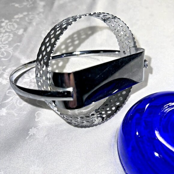 Cobalt Blue Glass Bowl 4 in and Chrome Basket Caddy With Handle Vintage EUC - Picture 5 of 6
